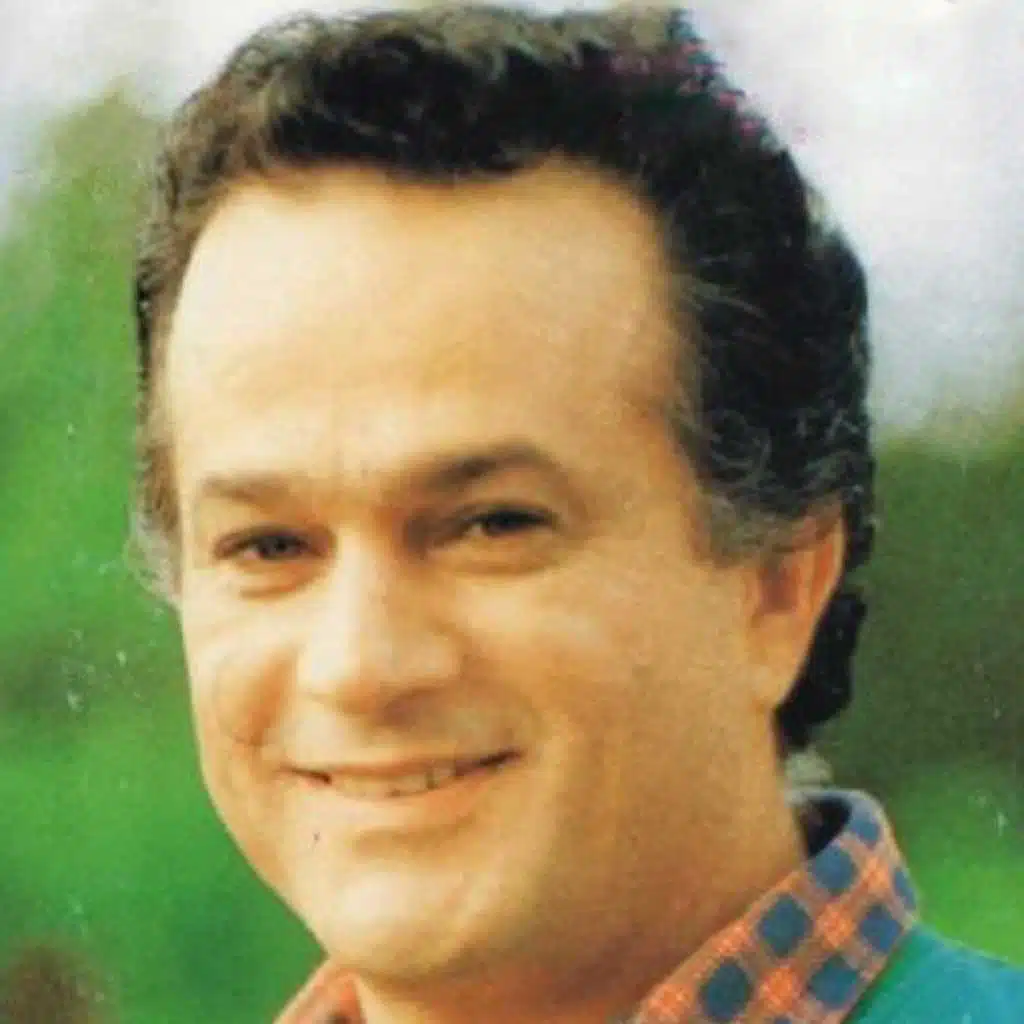 يا بحر الموجك أزرق