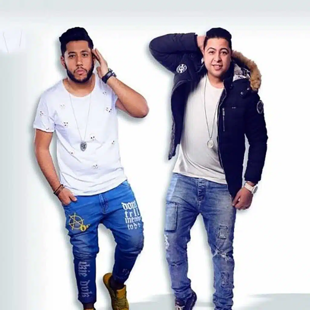 أرض الأبطال