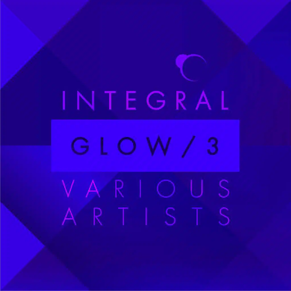 GLOW/3