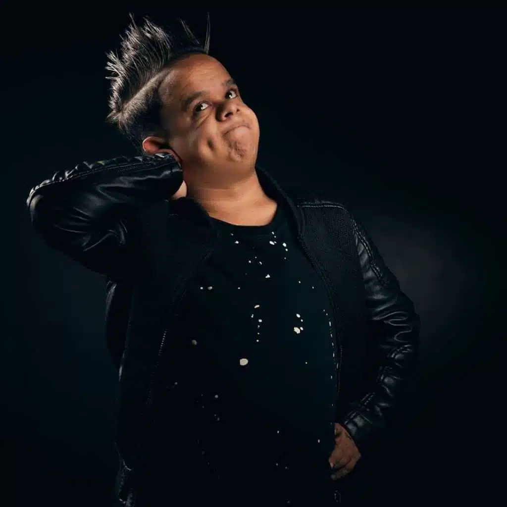 رضوان كوبرا  في اغنية فكاهية