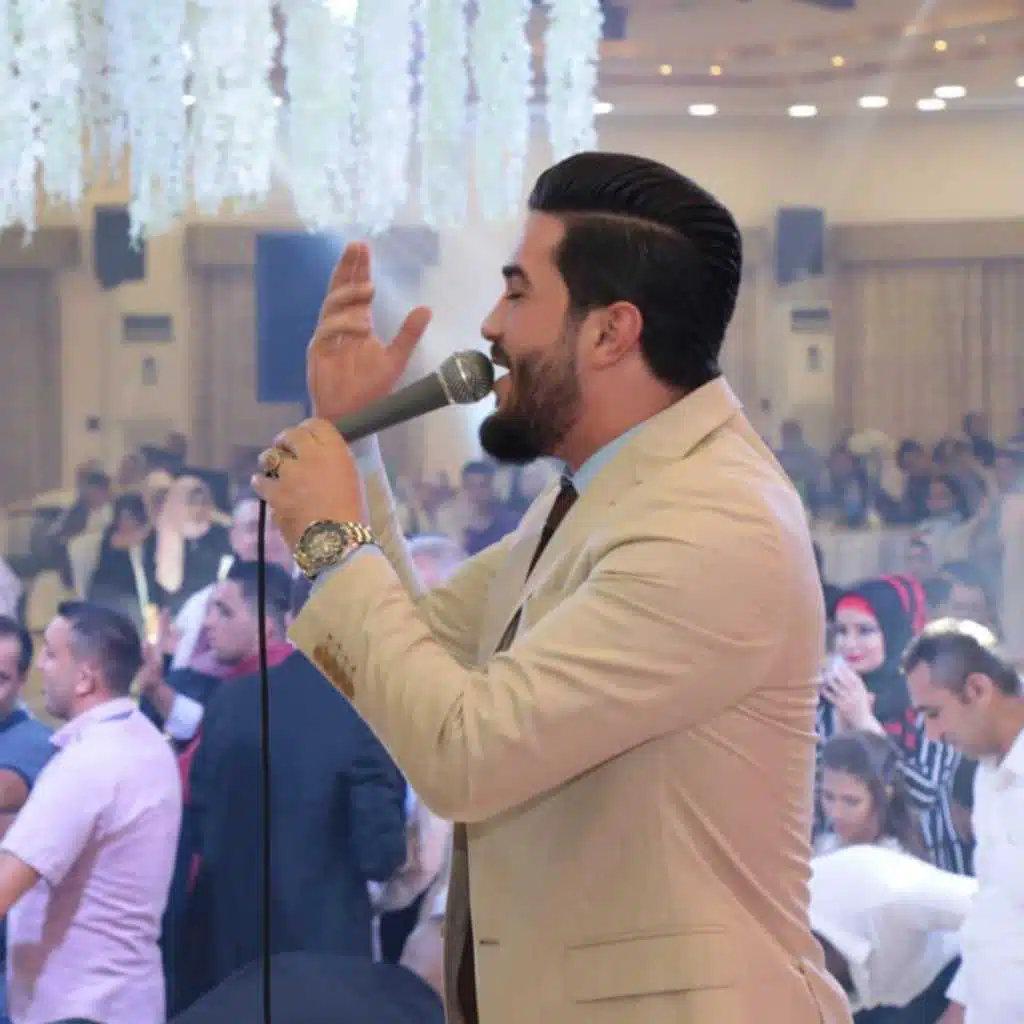 بطلنا نعشق ونحب