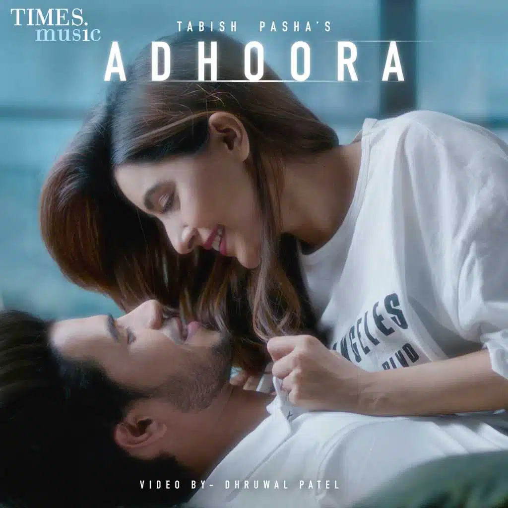 Adhoora - Single