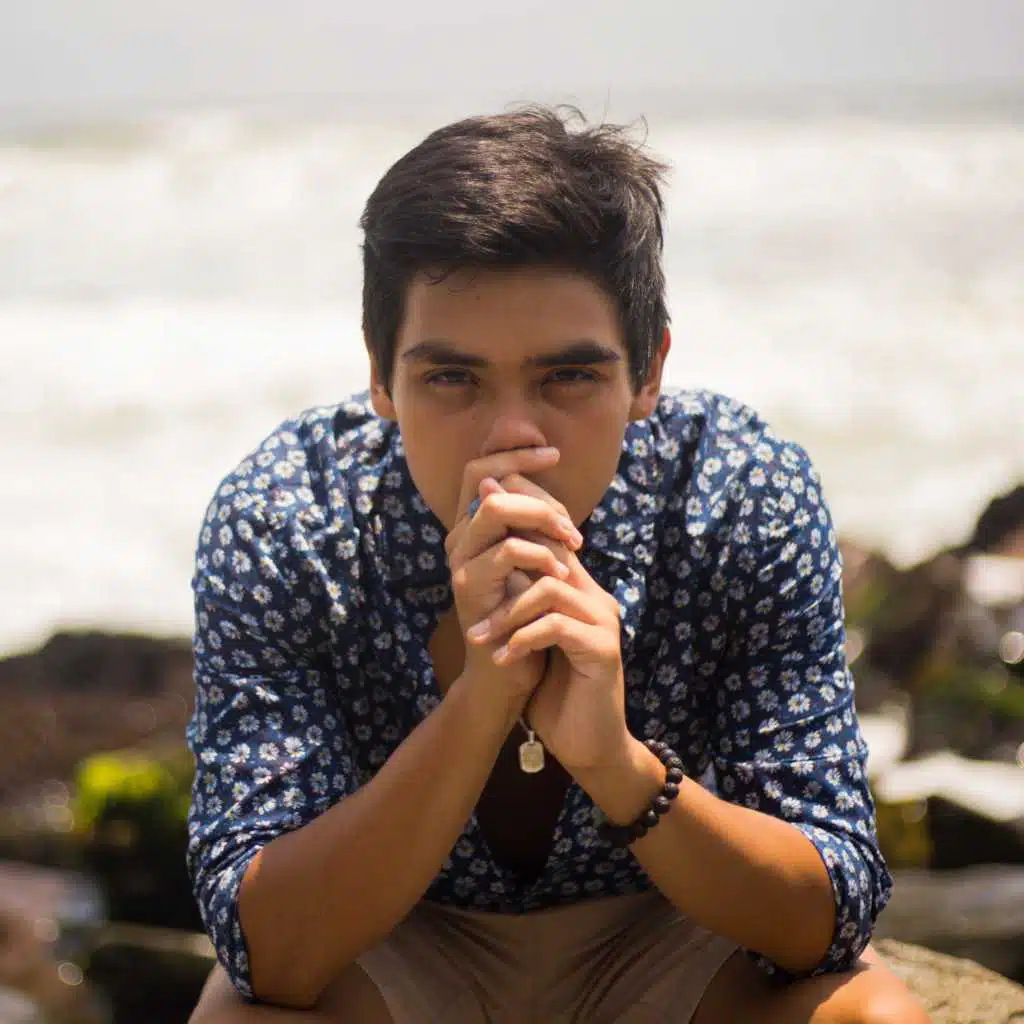 Piel, miradas y algo más