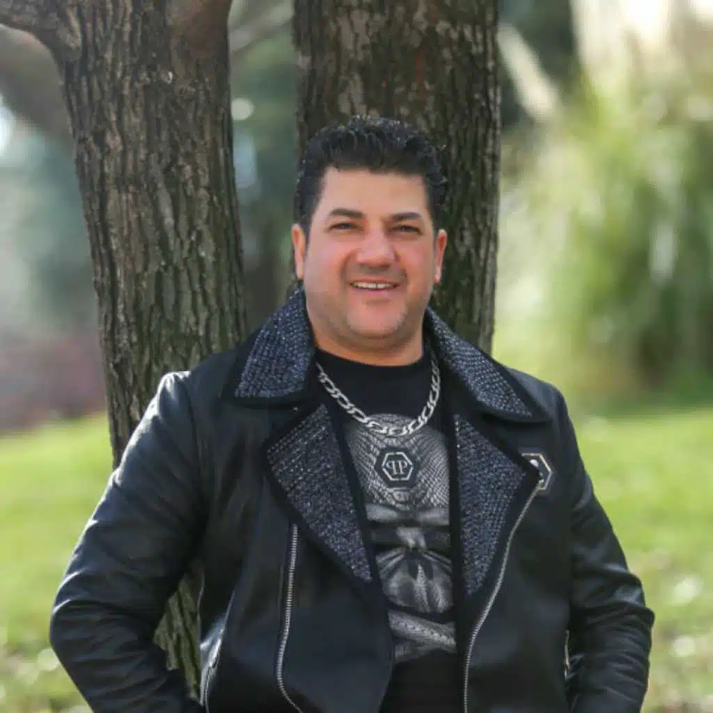 عالدمع بتمون