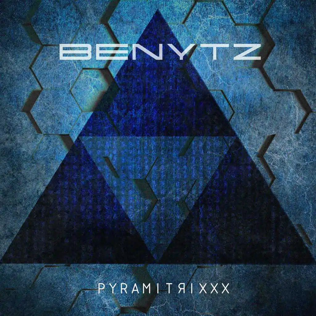 Pyramitrixxx