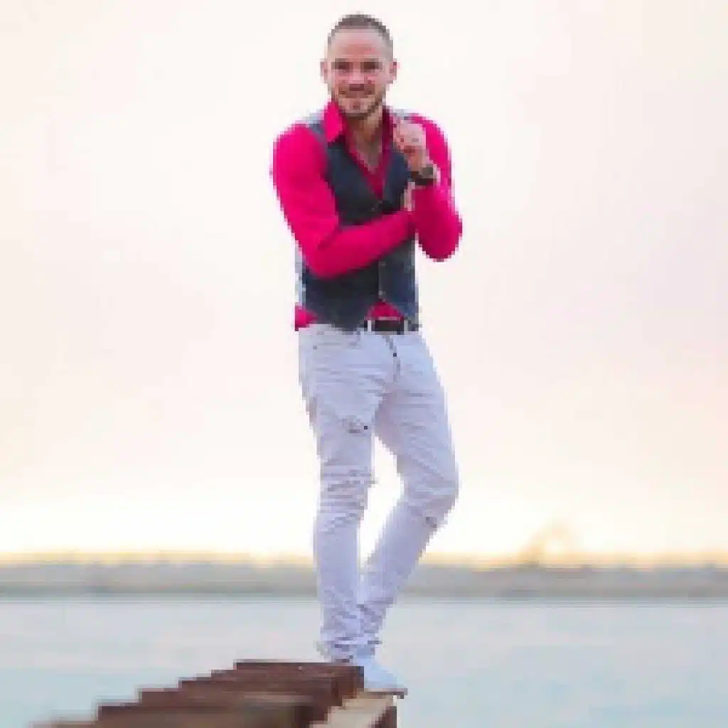 اجمل من الجمال