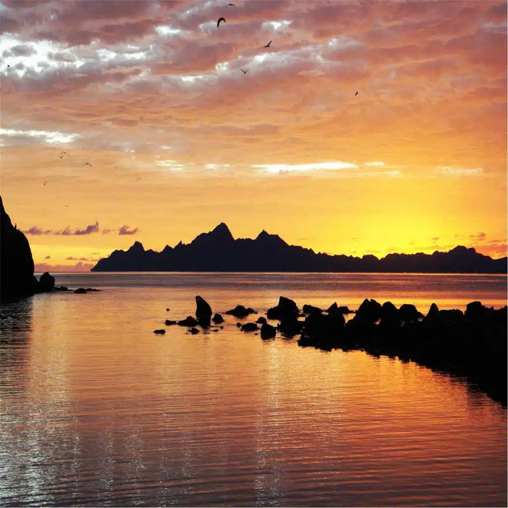 Hymn of Himalayan Mountains (feat. Lana Ross)