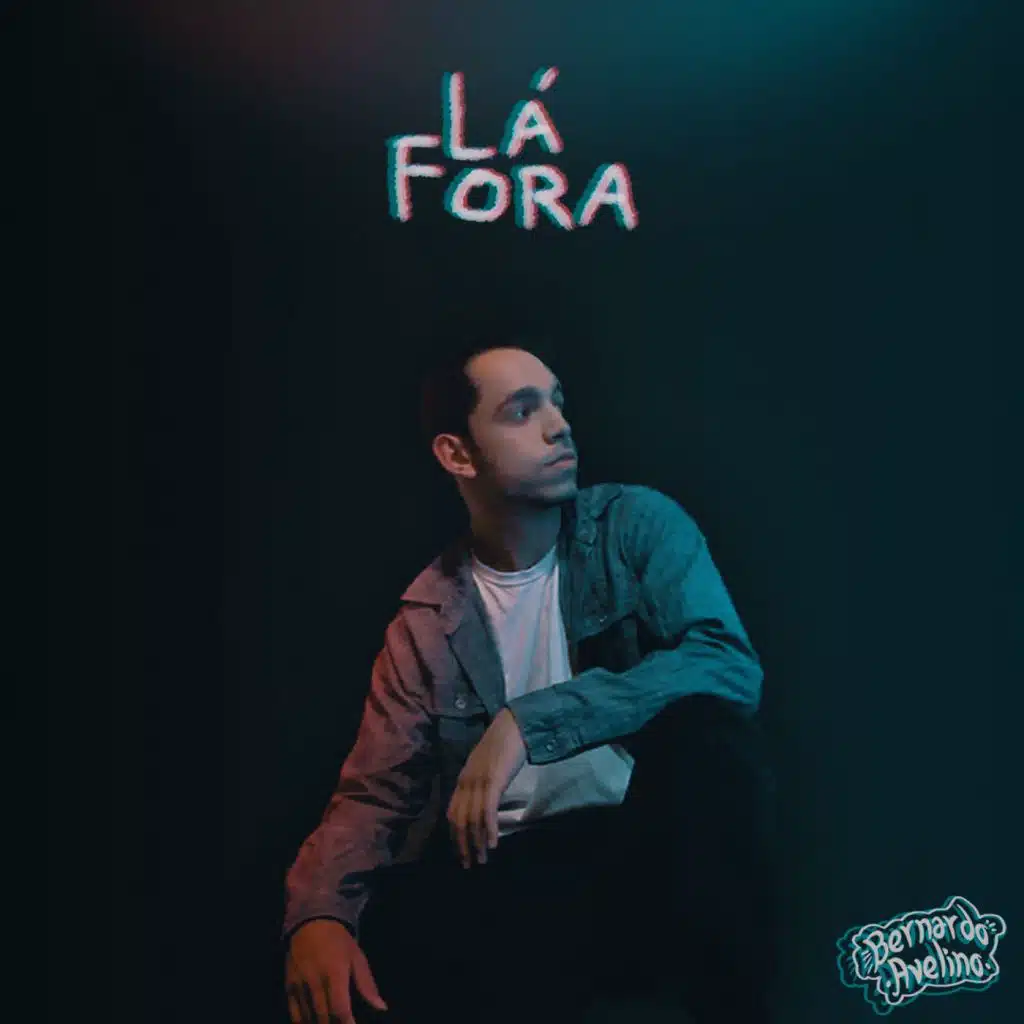 Lá Fora