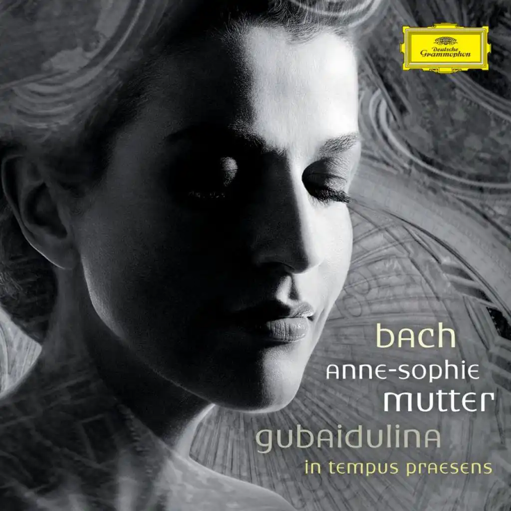 In tempus praesens - Bach, J.S.: Violin Concertos BWV1041 & BWV1042; Gubaidulina: Violin Concerto In tempus praesens