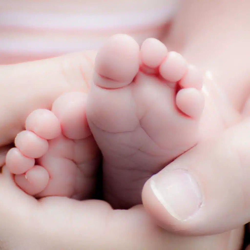 White Noise and Brown Noise to Help Baby Sleep (feat. Brown Noise Baby)