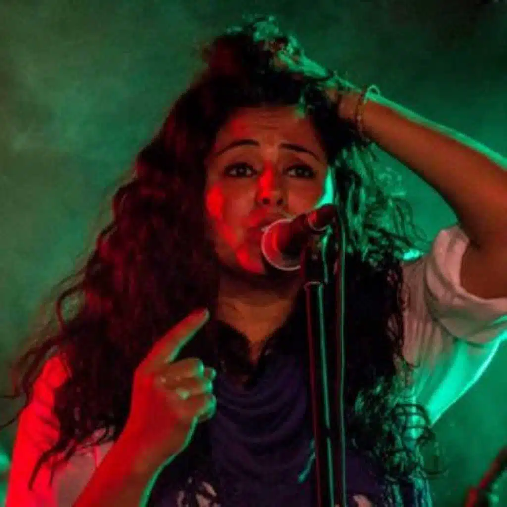 سكون (مع علِيّ)