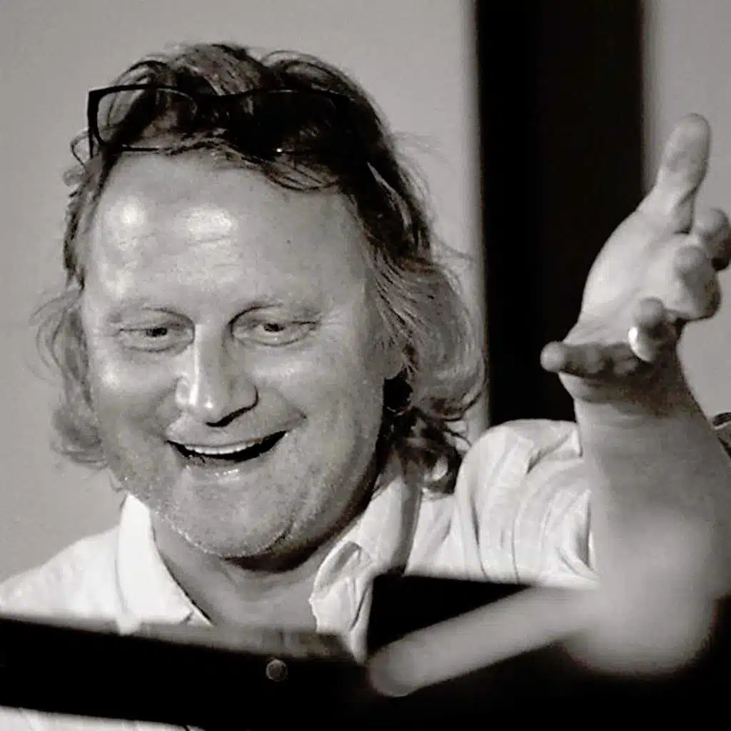 Music from the movie Juloratoriet