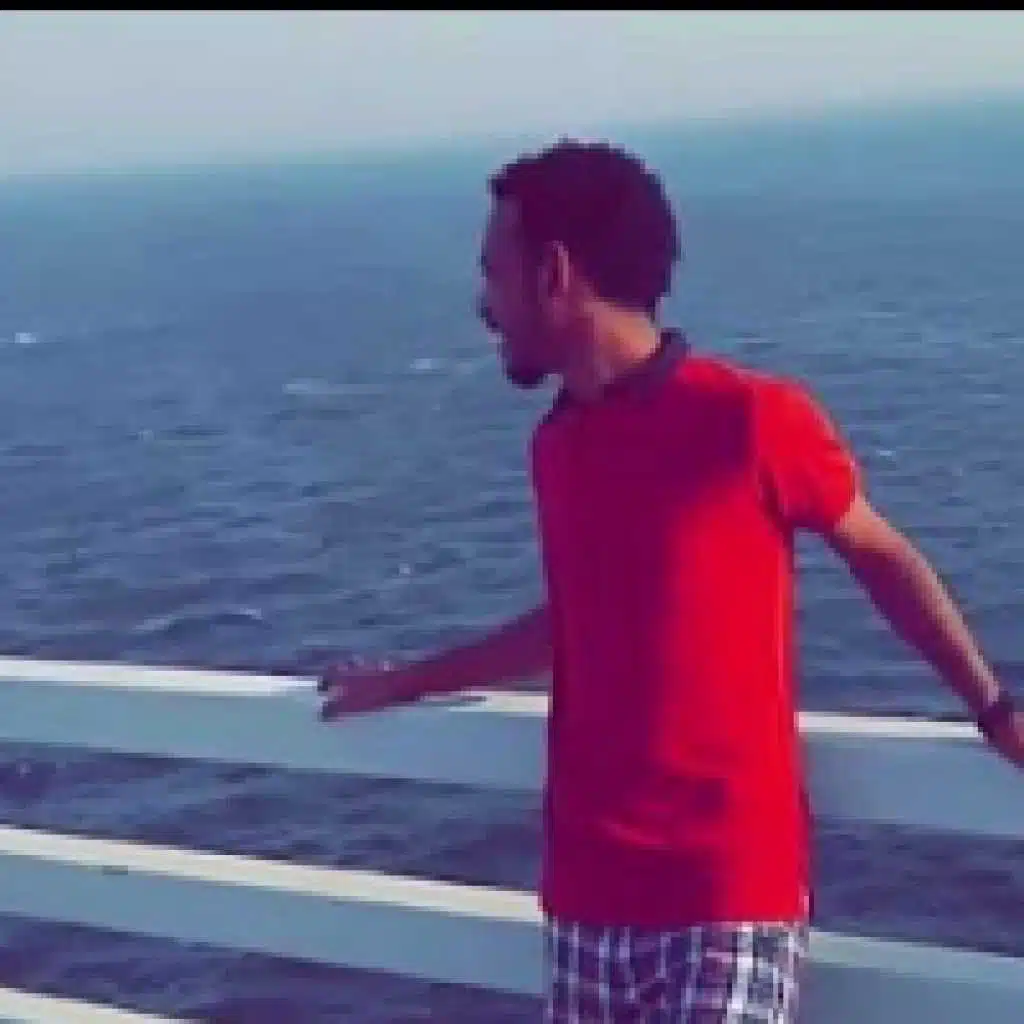 امنتك عليها