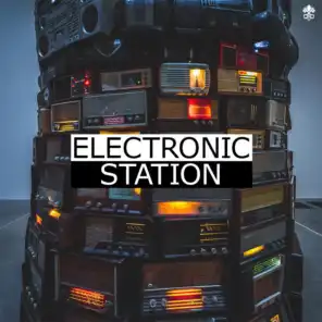 Electronic Station (feat. Dynamic Wave, J Cast & Prince Kojo)