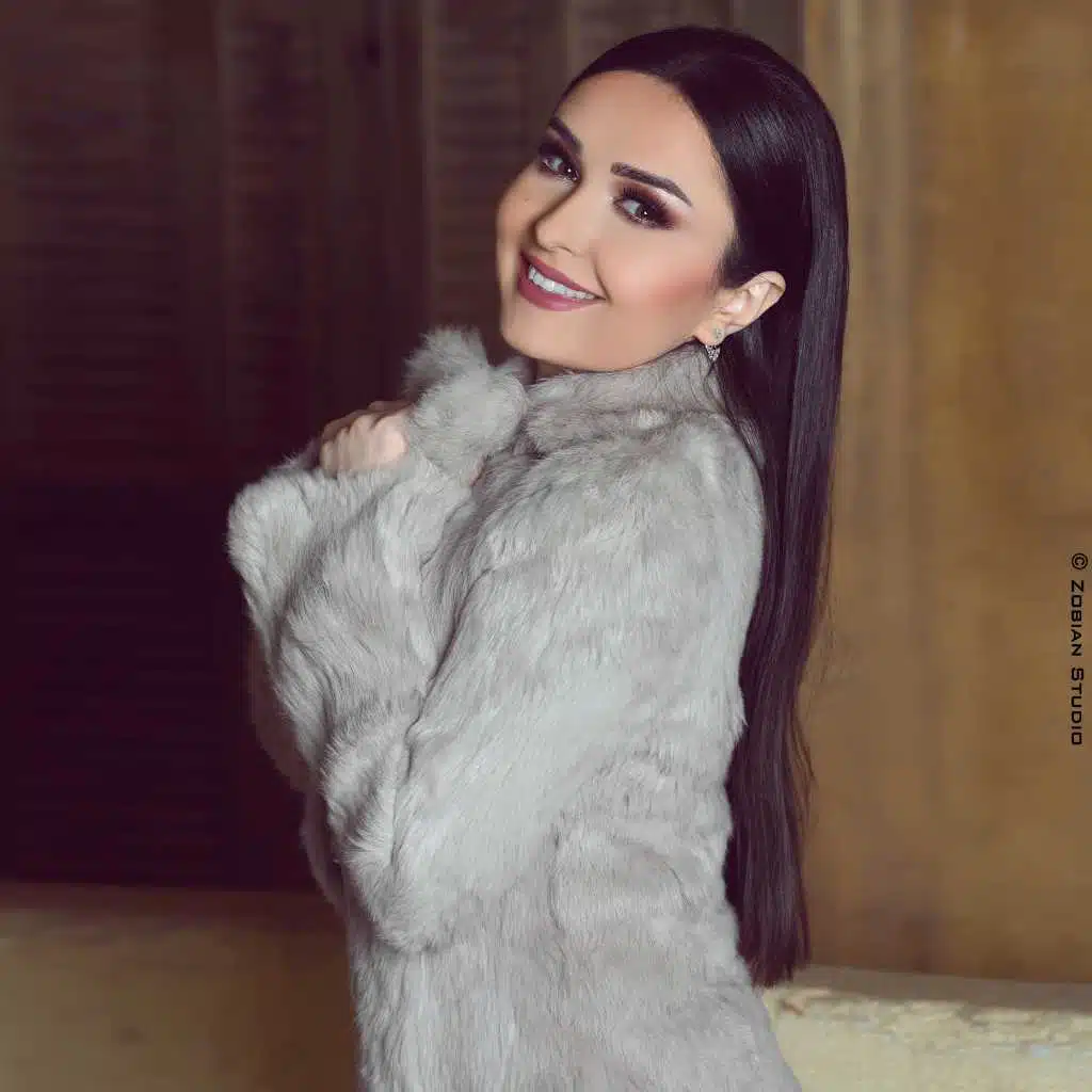 ميدلي عزيز الشافعي (إنسان جديد - بتحب حاجة)