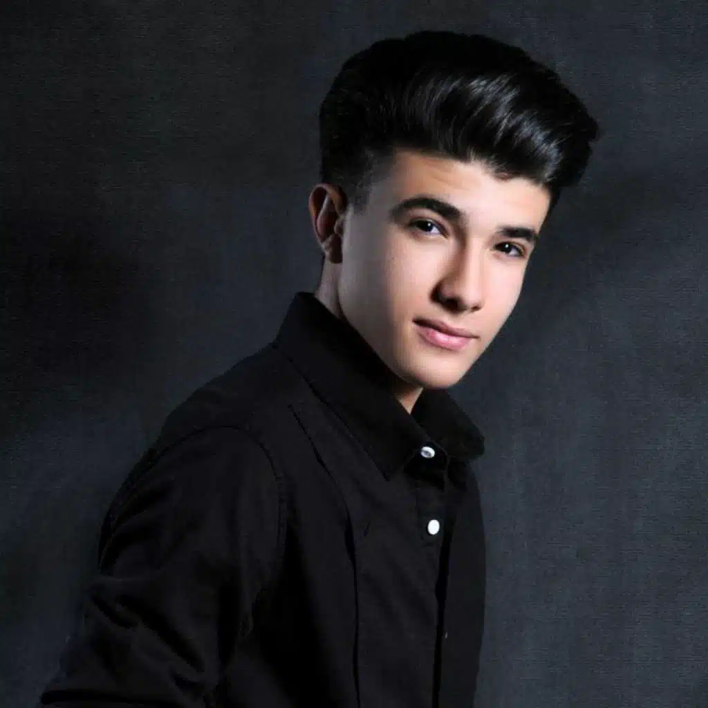 قلبي من الغيرة عليها