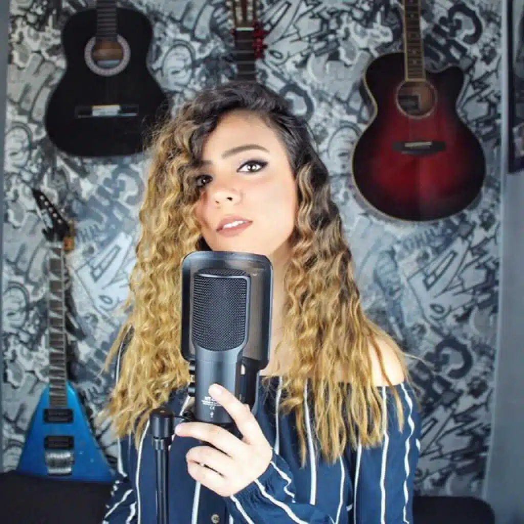 دى دنيا فوق