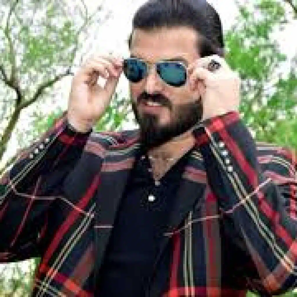 شمر والعز معمر