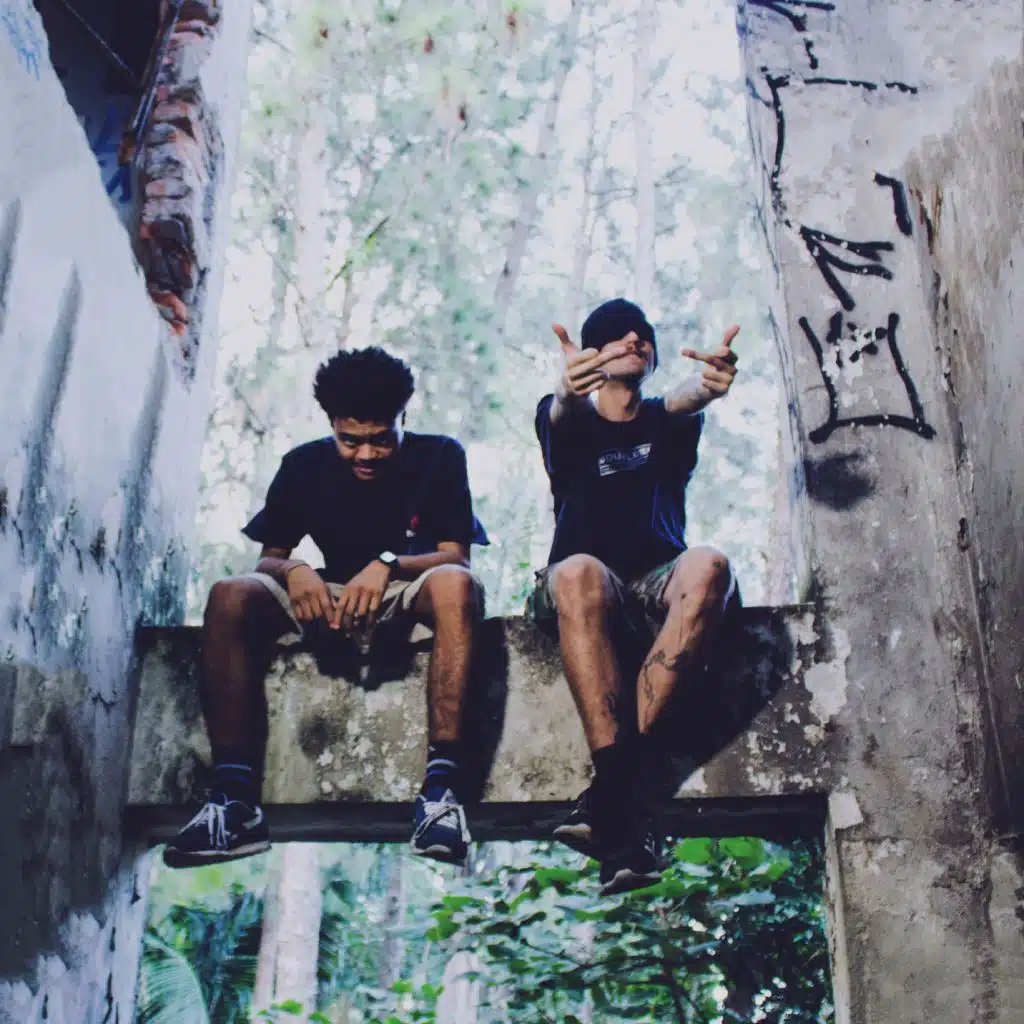 Largato (feat. Duvini)