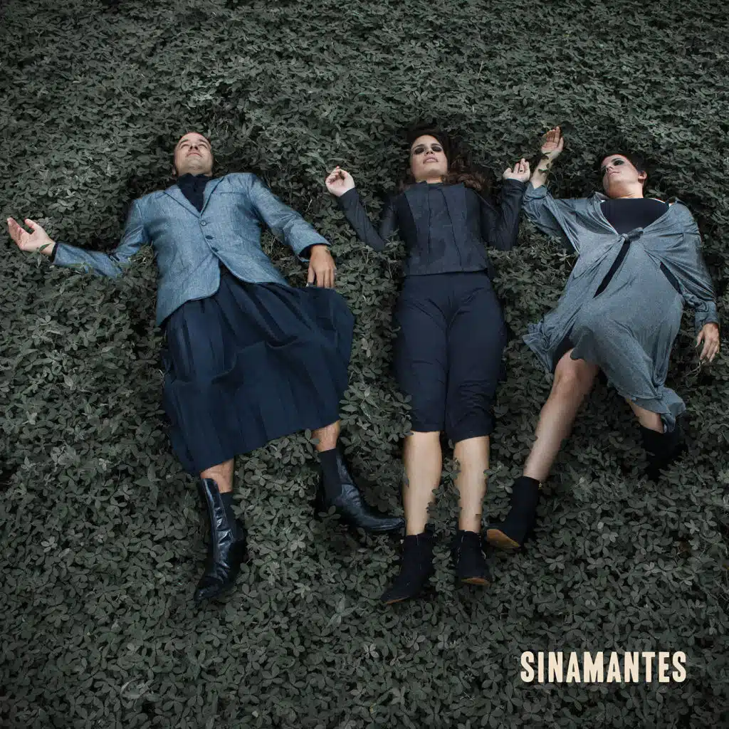 Sinamantes (feat. Danilo Penteado, Natália Mallo & Mariá Portugal)