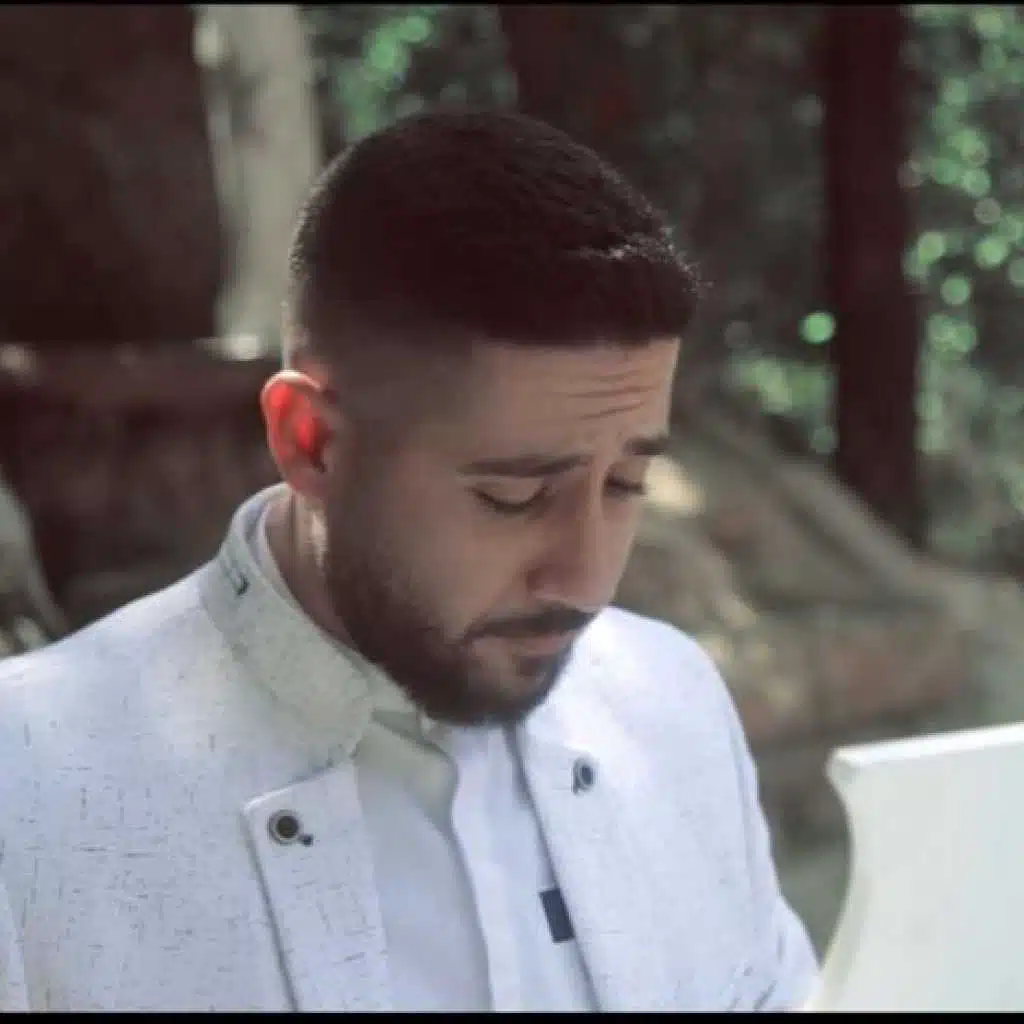 الرقصة الأولى & شتقتلك أنا & أنتي حياتي