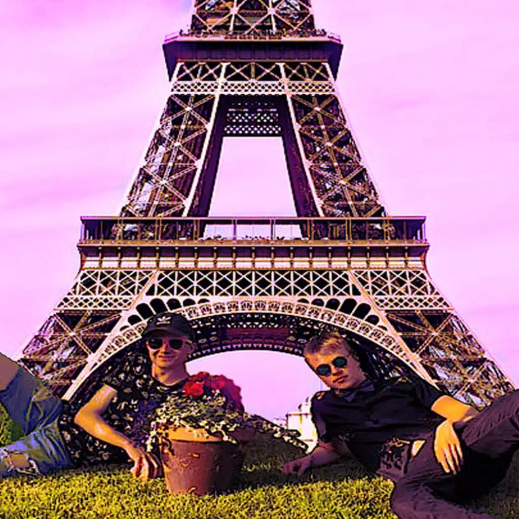 Rojaus Obuoliukai (feat. Saules Berniukas)