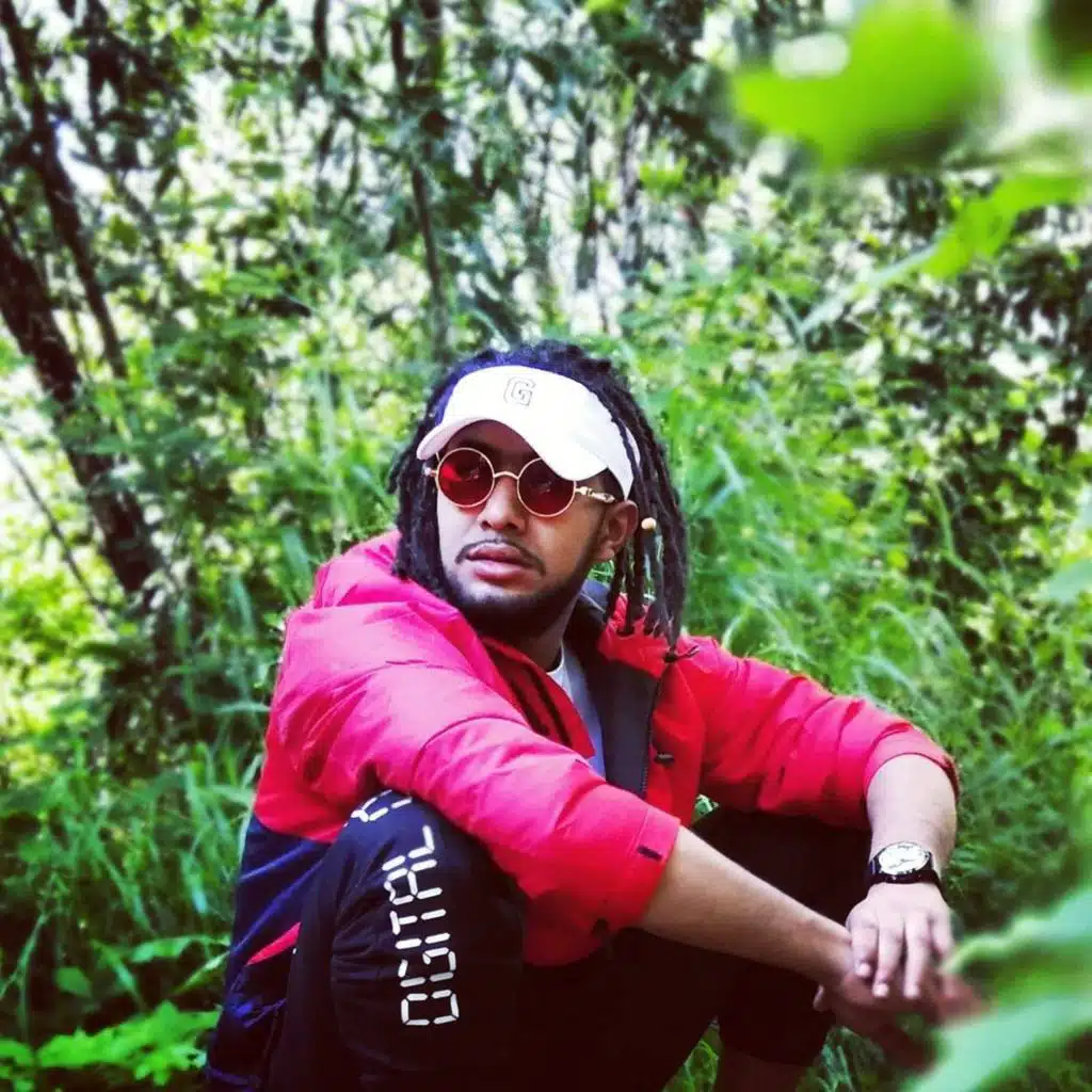 Glory (feat. Y.Grillz)