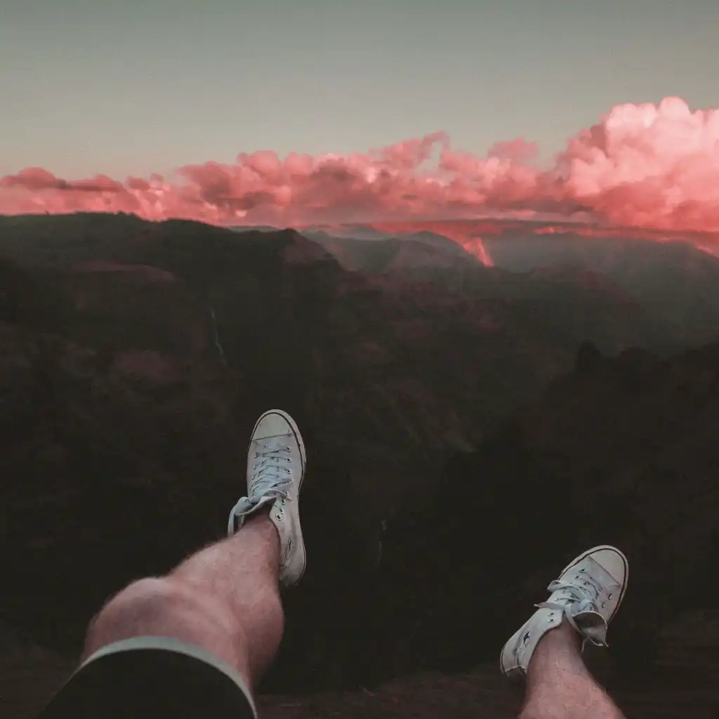 artist-header-image