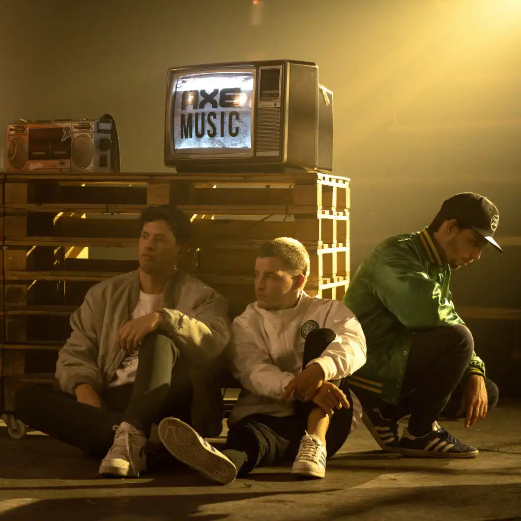 header-image