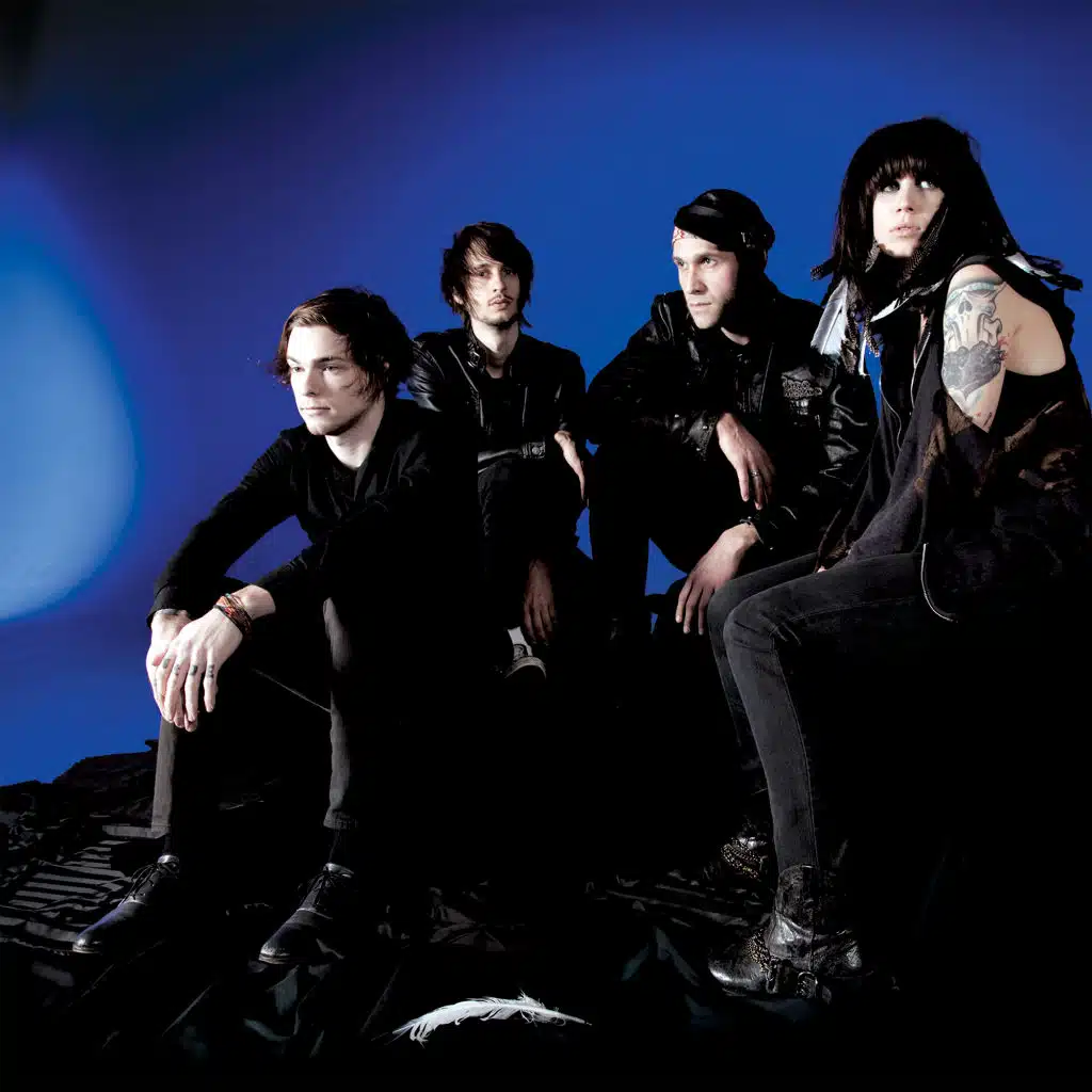 artist-header-image