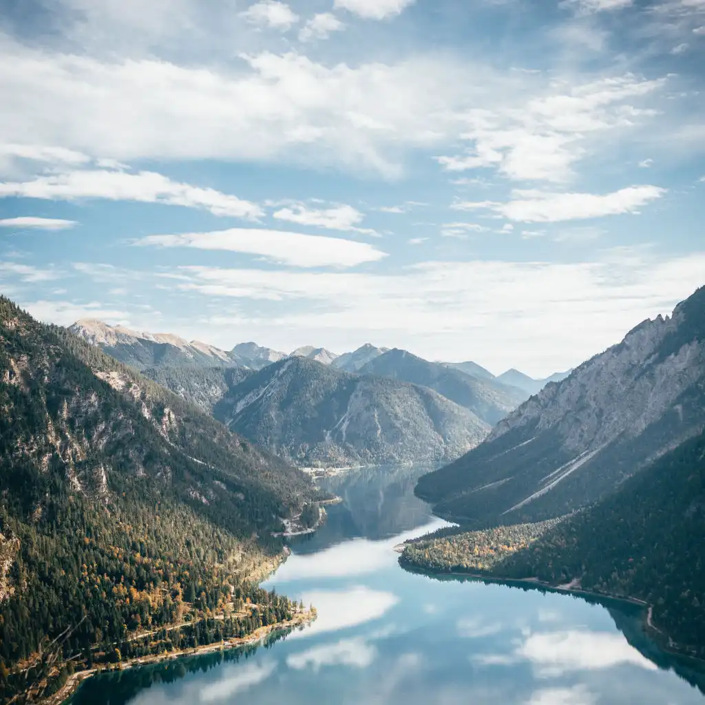 header-image