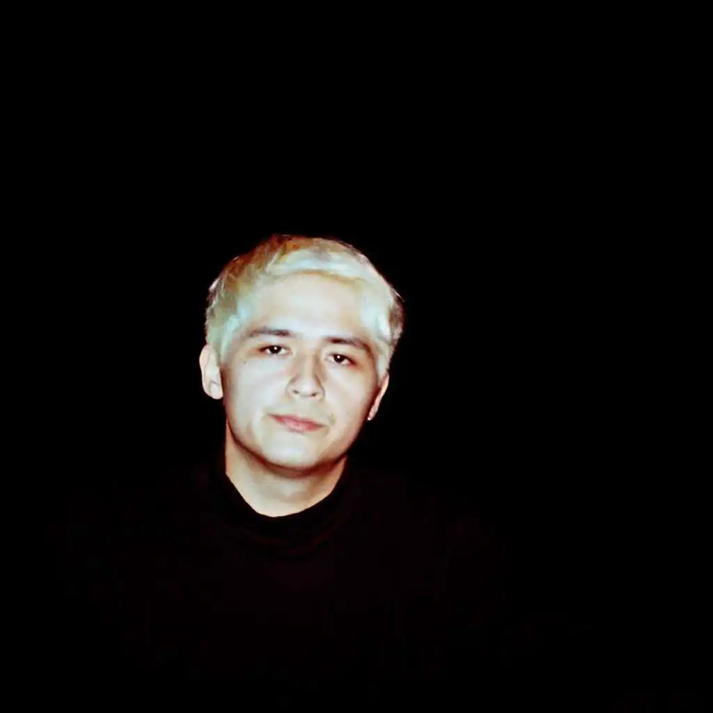 artist-header-image