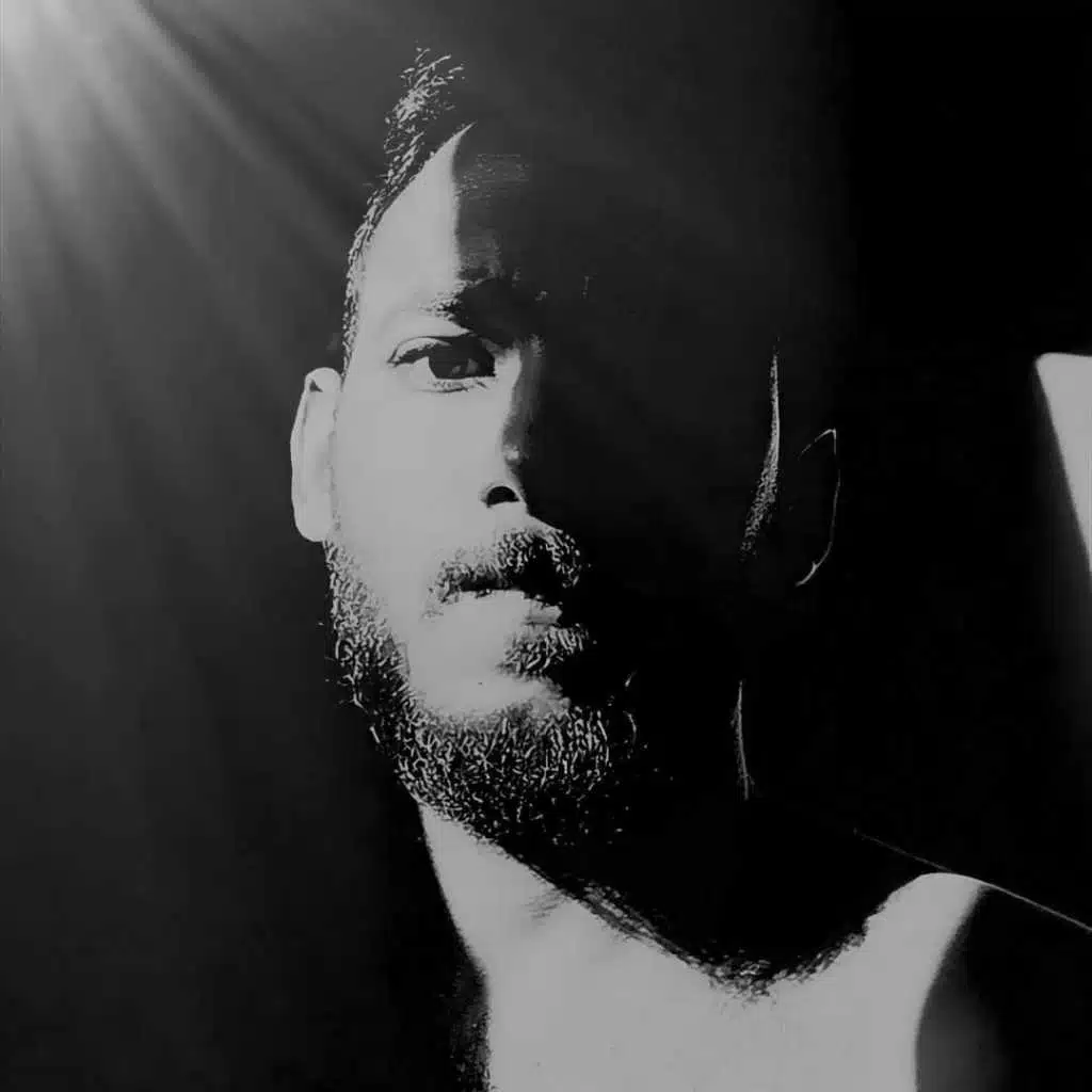 artist-header-image