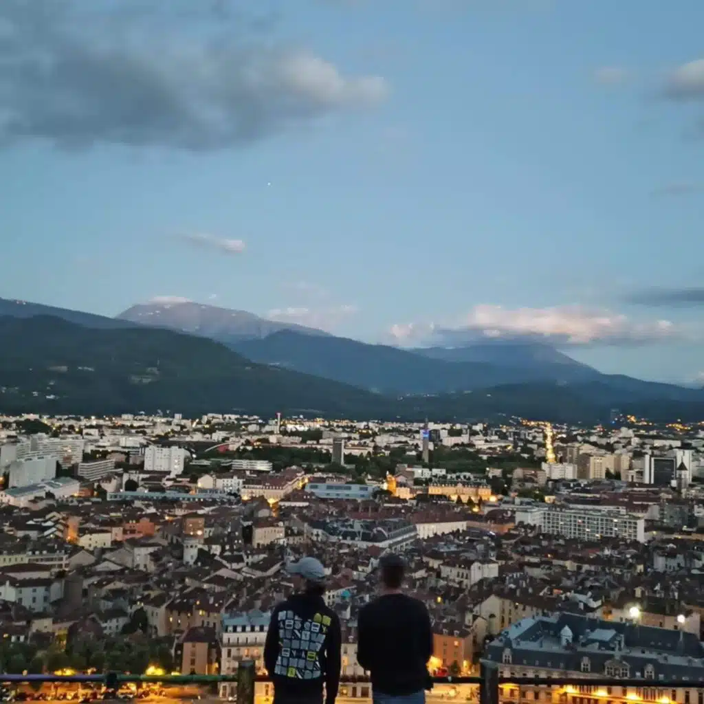 header-image