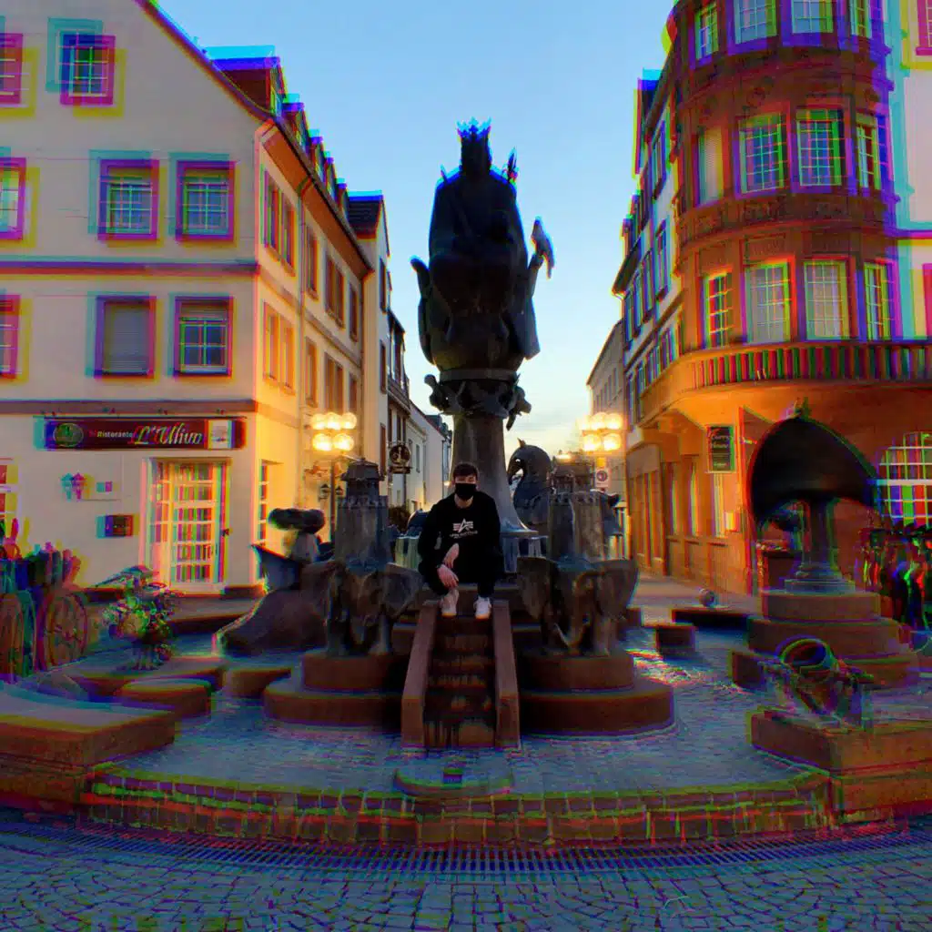 header-image