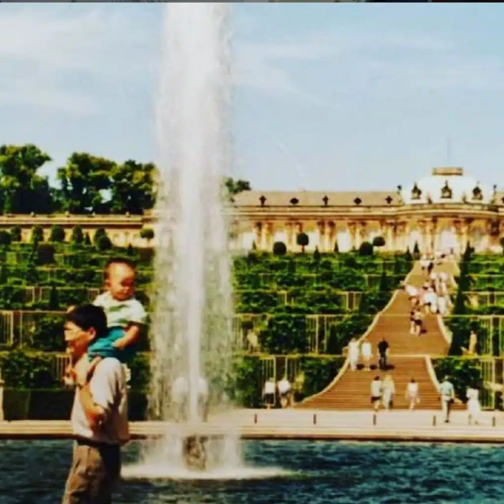 header-image