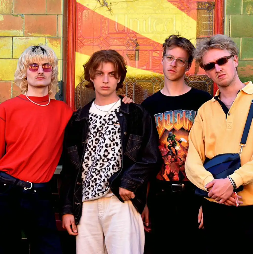 artist-header-image
