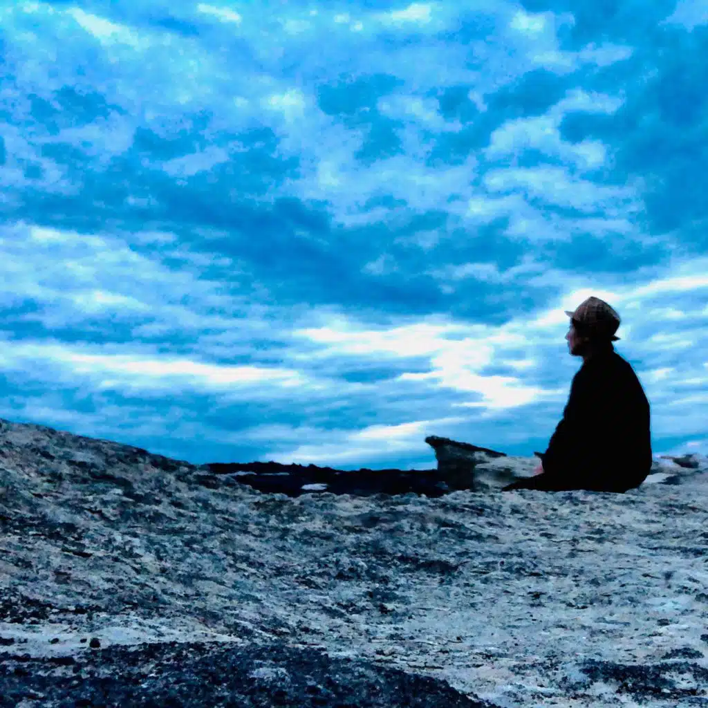 artist-header-image