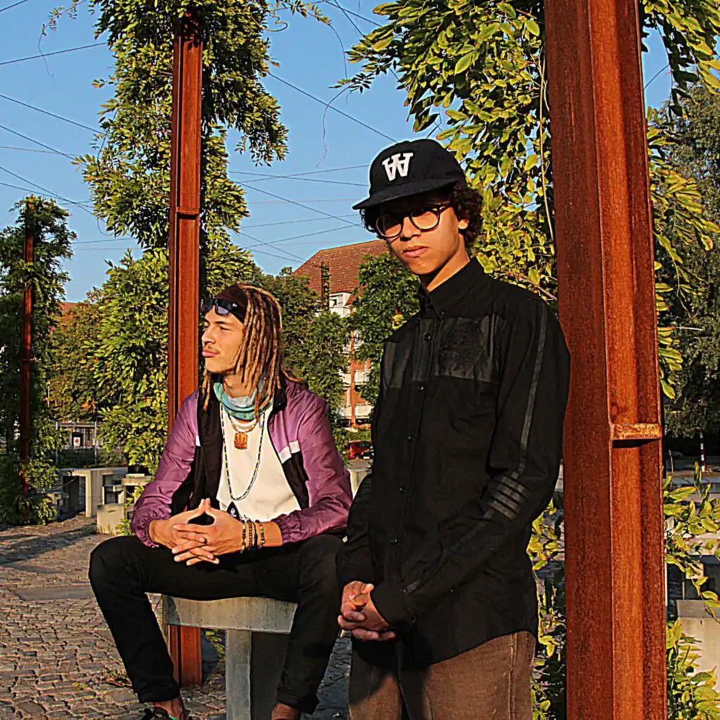 header-image