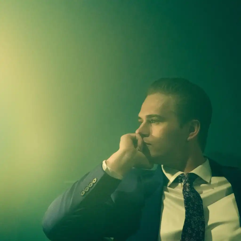 header-image