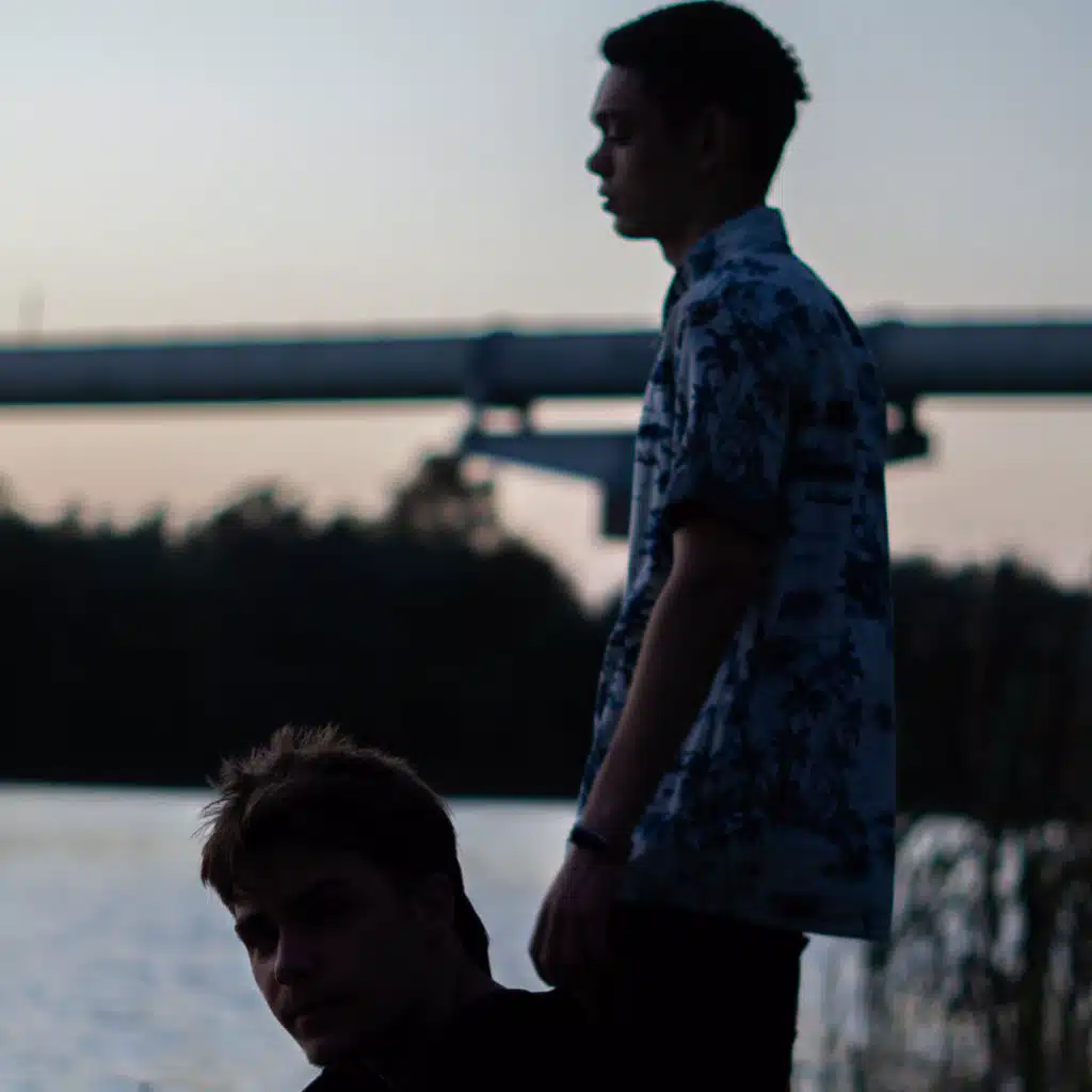 artist-header-image