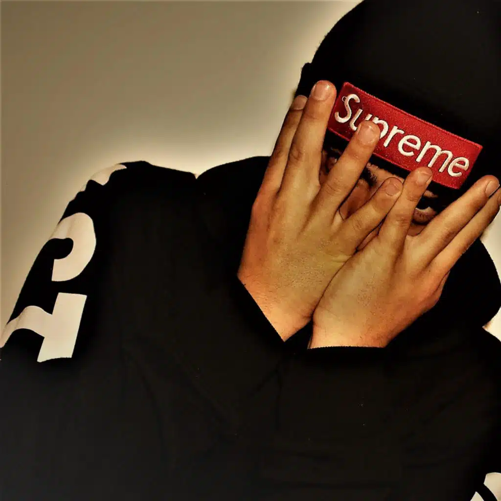 artist-header-image