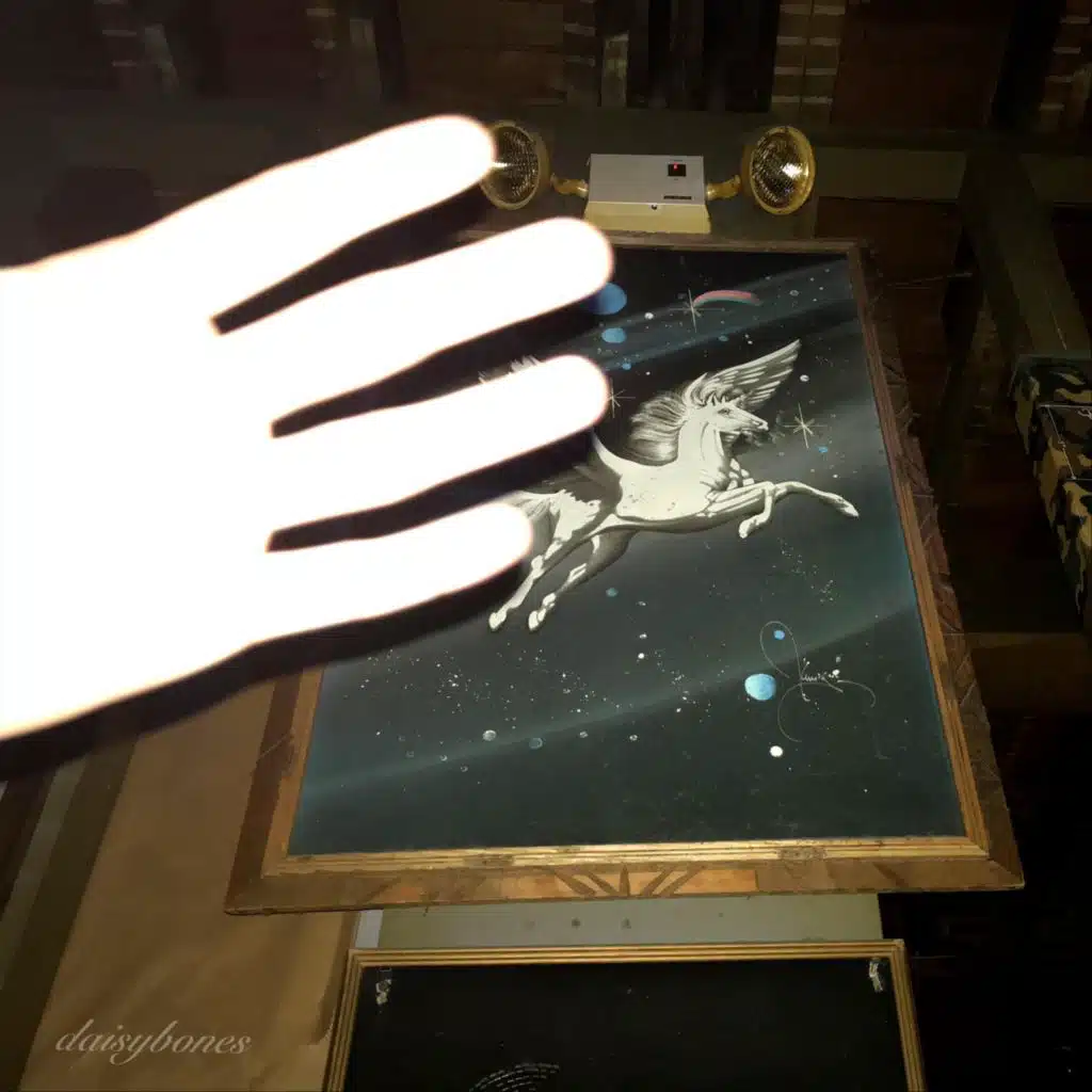 artist-header-image