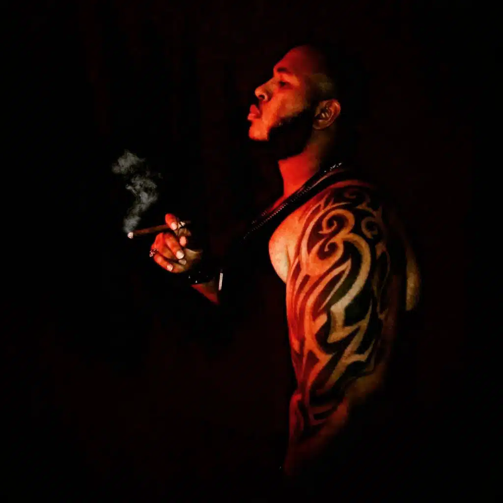 artist-header-image