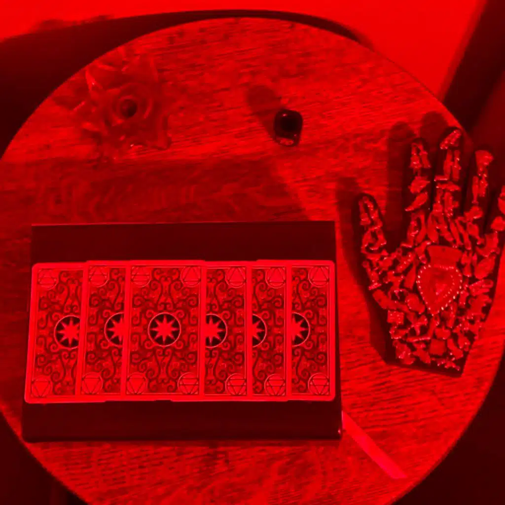 artist-header-image