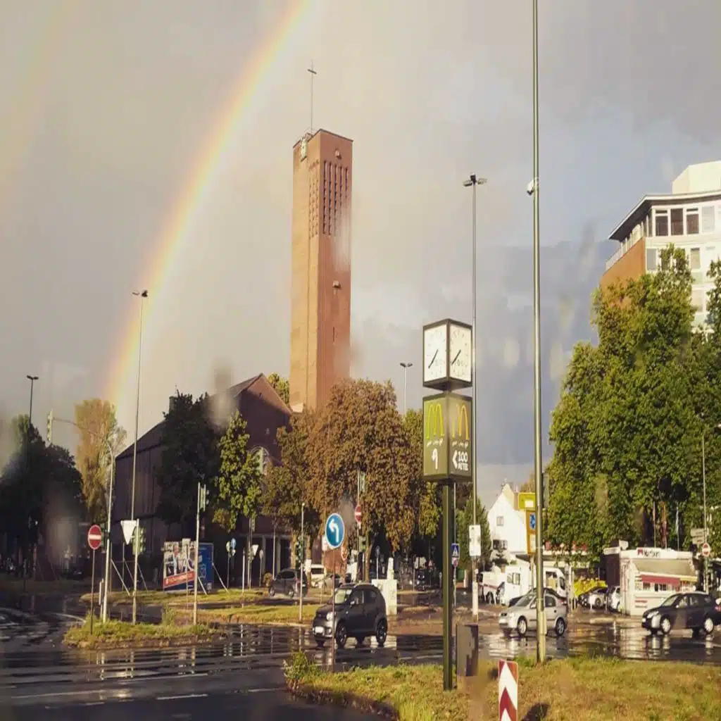 header-image