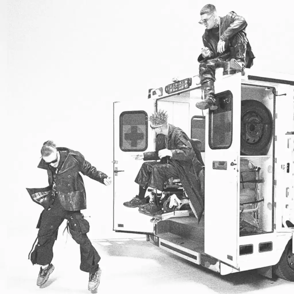 artist-header-image