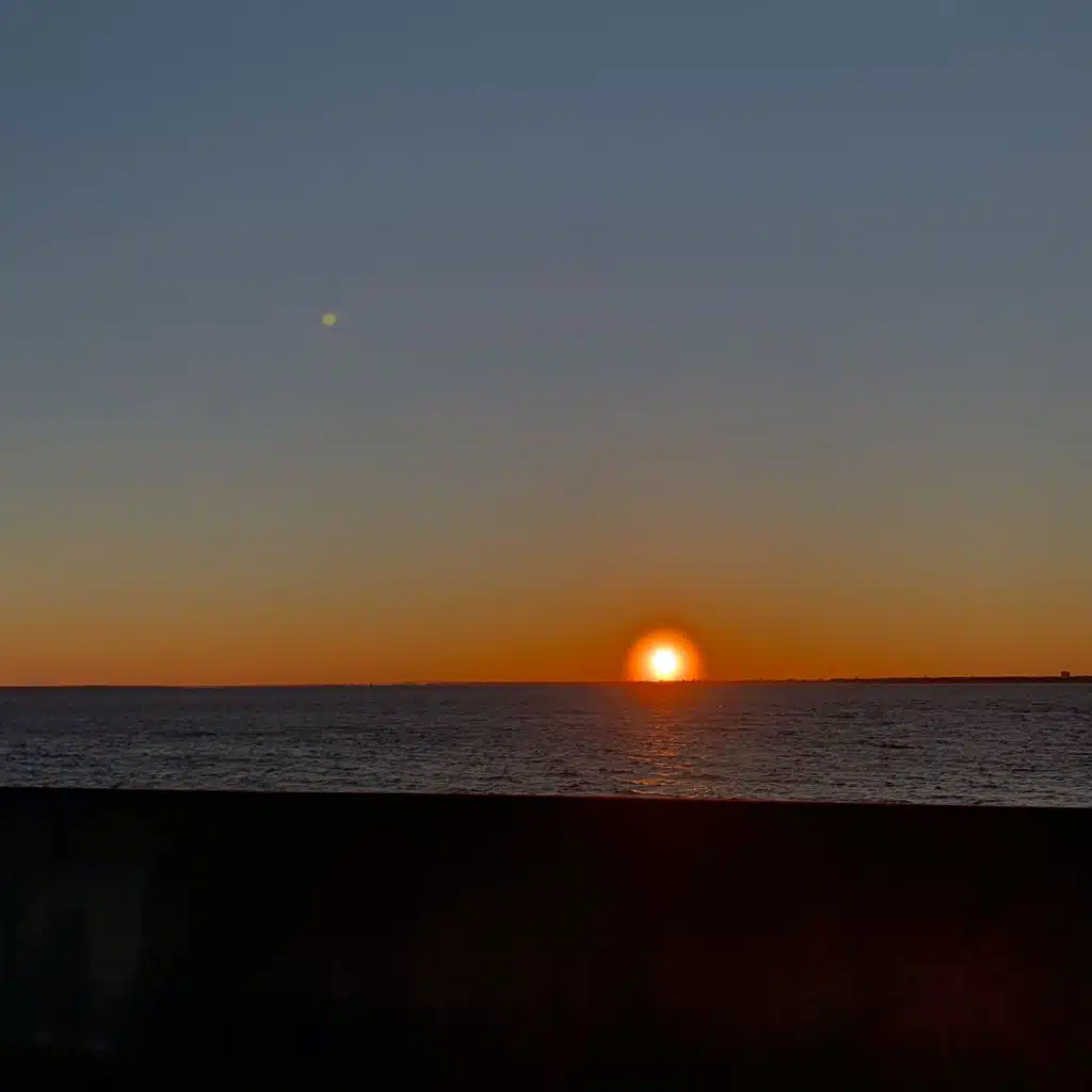 episode-header-image