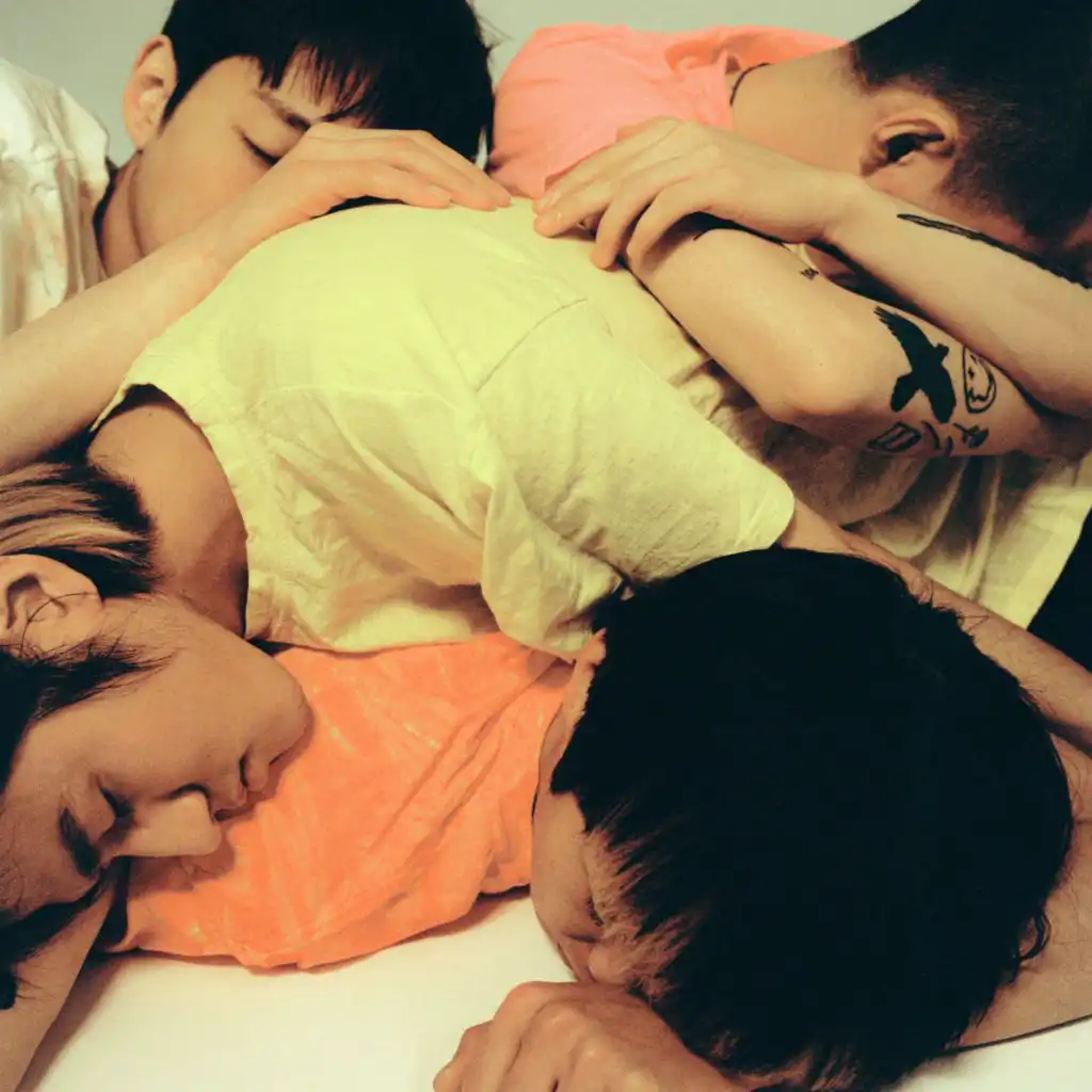 artist-header-image