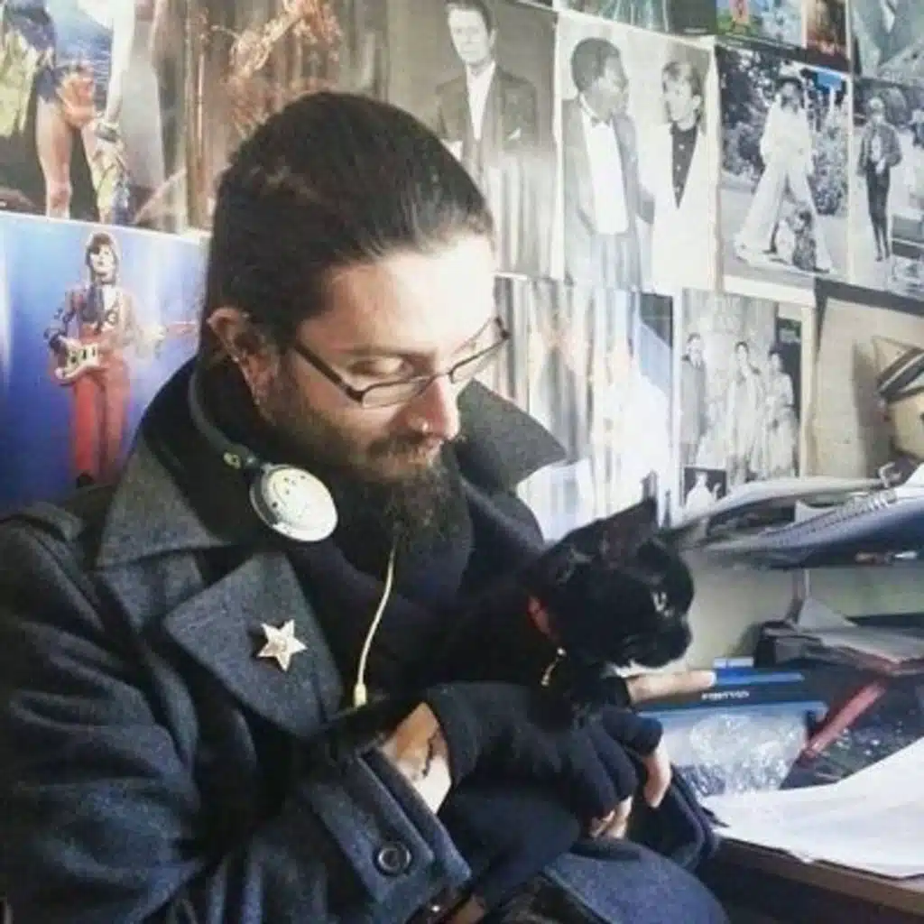 episode-header-image